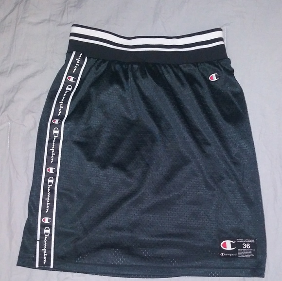 Champion Dresses & Skirts - Sporty Champion skirt
